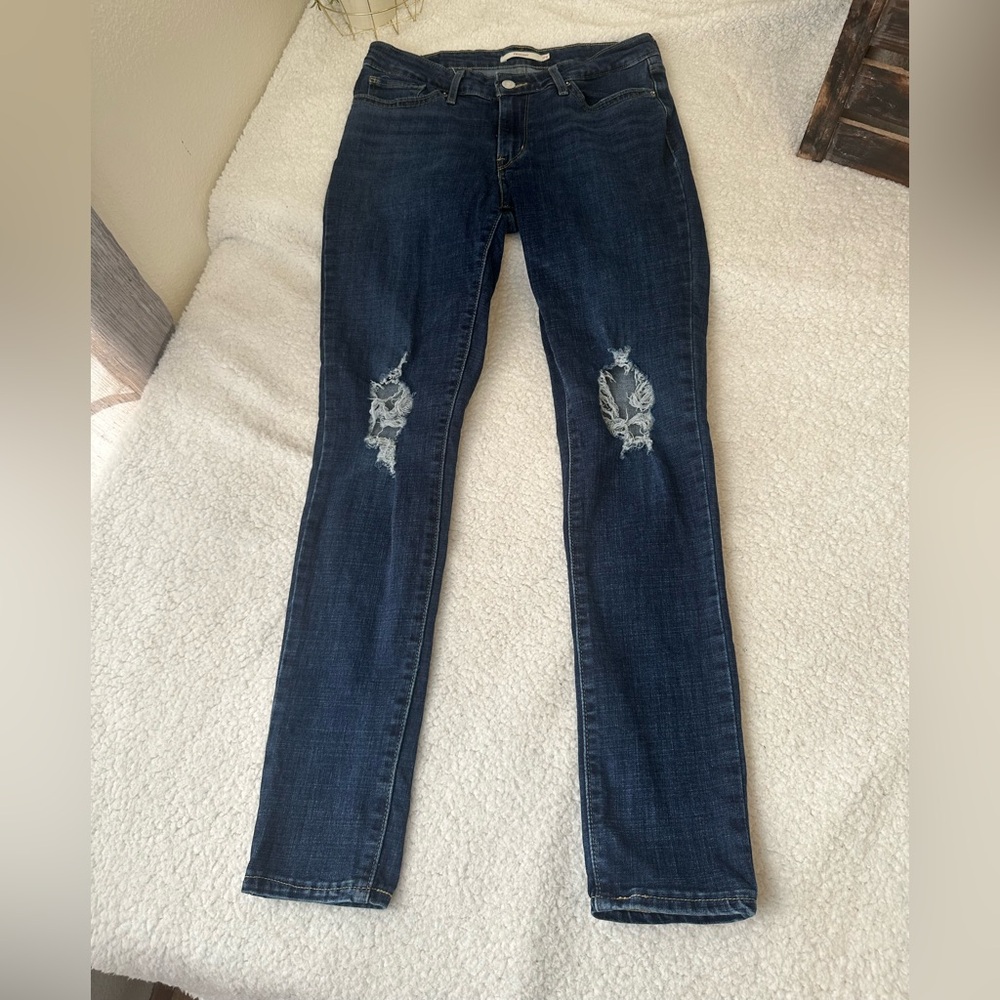 Levi’s 711 skinny jeans